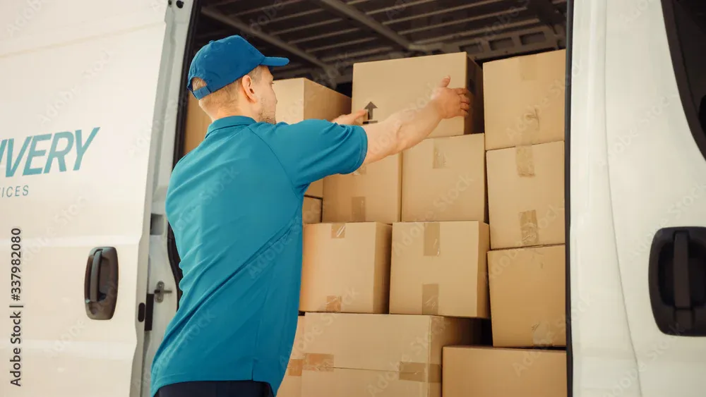 services-hero-delivery-loading-photo.webp
